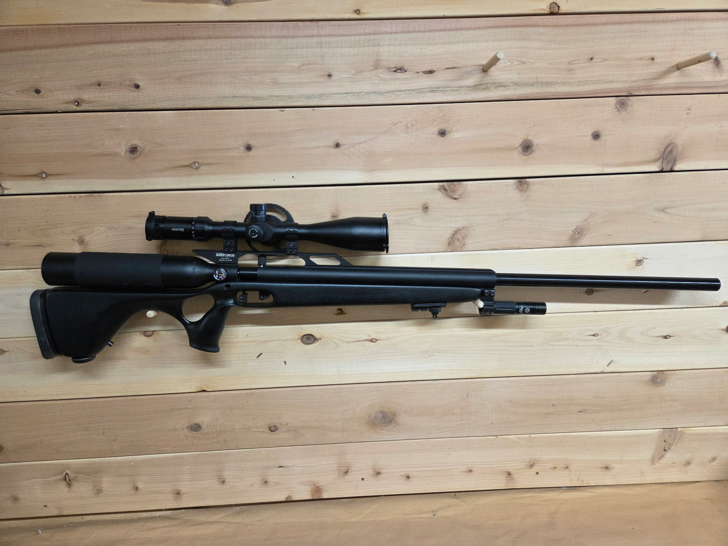 Air Force Texan .257 with synthetic stock & Hawke 6-24x50 Side Winder Side focus & 3 tins of pellets